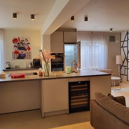 Ut Zuuje Bed & Breakfast