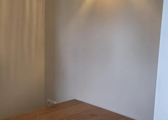 住宿加早餐酒店 Ut Zuuje